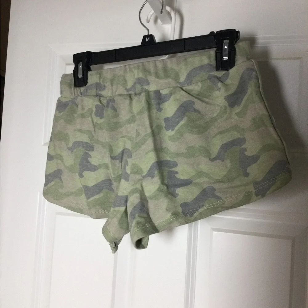 Lounge Hoodie Shorts Set - Picture 8 of 11